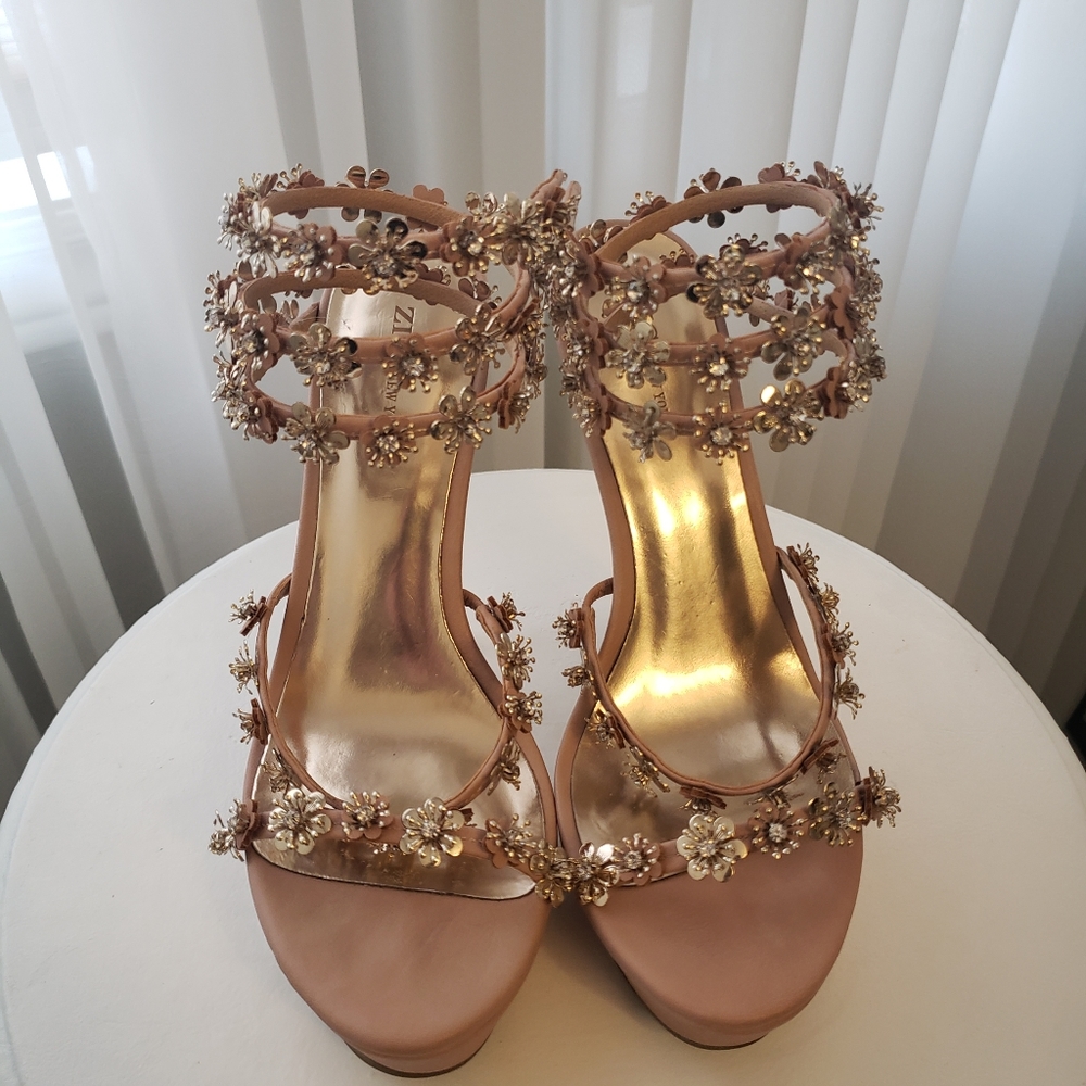 ZIGI beige pumps, sz 38